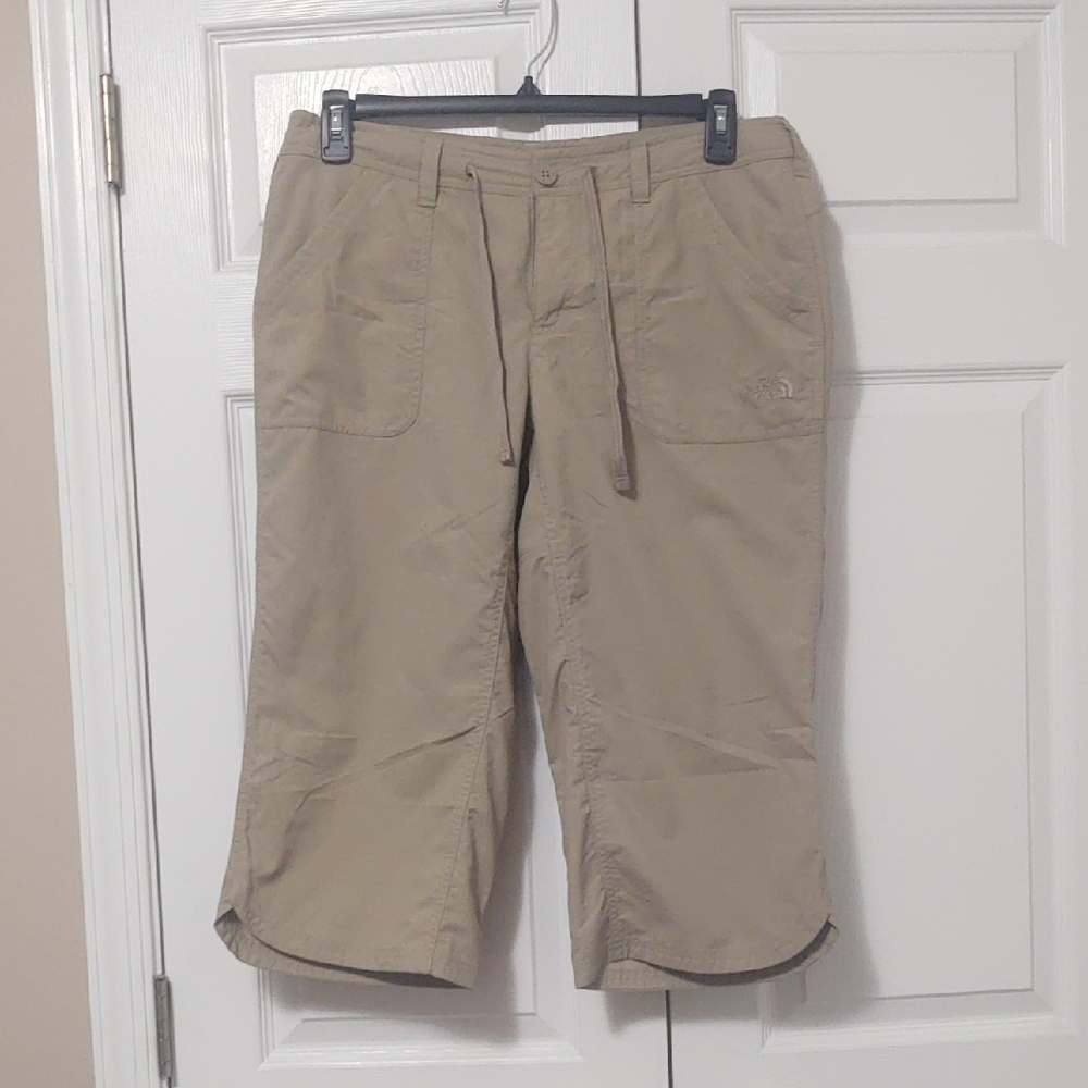 The North Face ladies tan cropped Pants